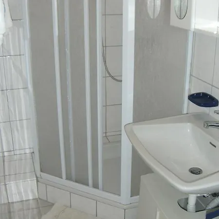 Ferienwohnung & Gastezimmer Familie Englstorfer Burgau